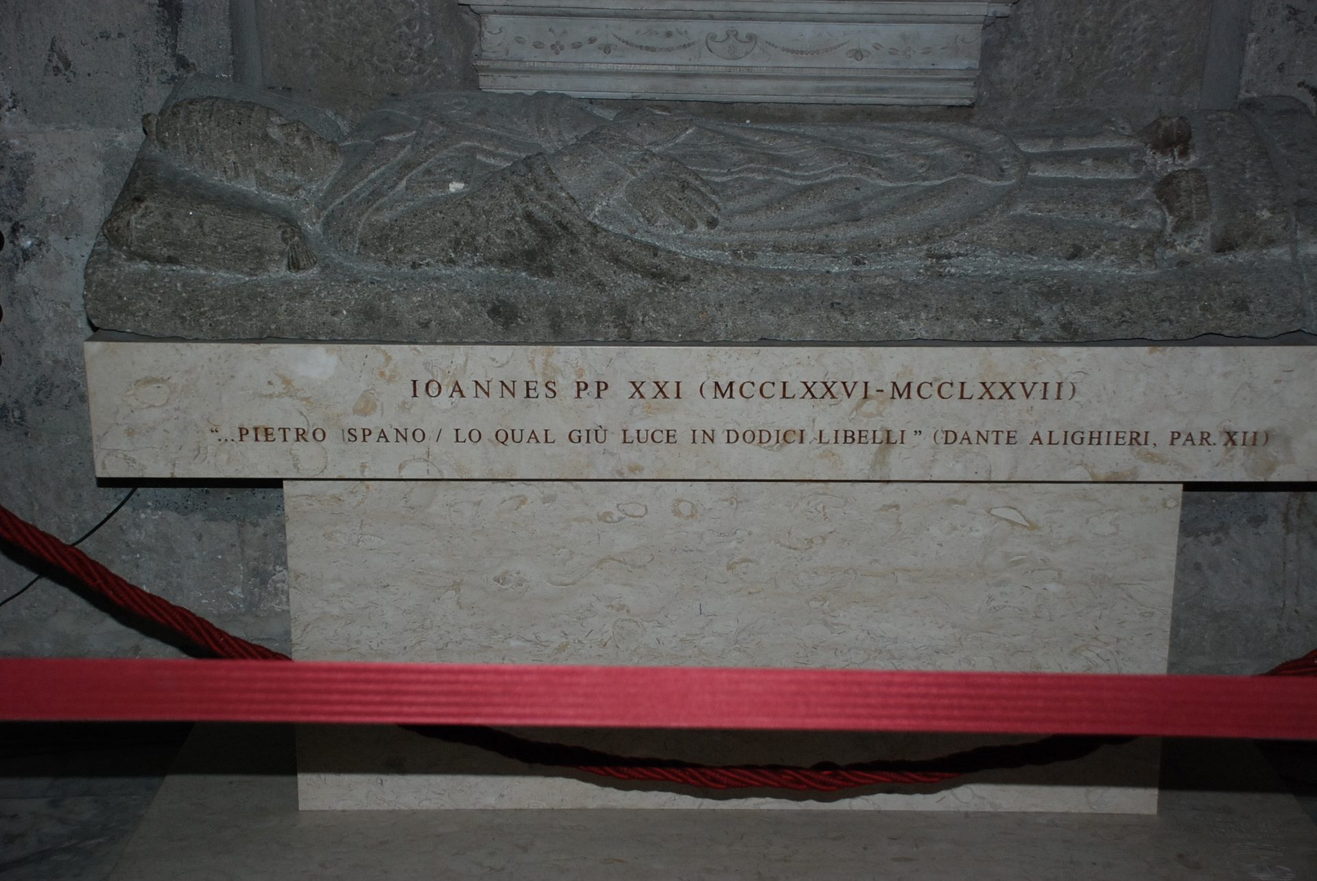 Peter of Spain's tomb - inscription.JPG